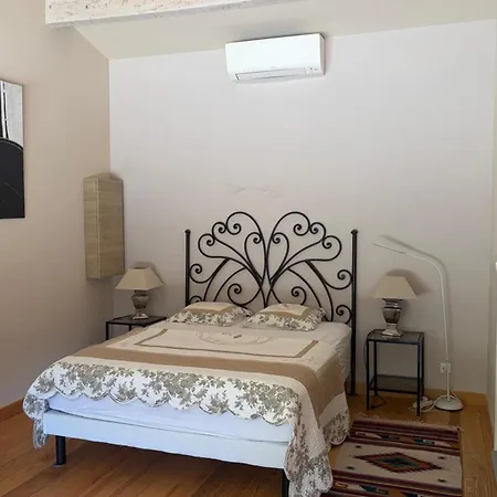 Apartamento House With Swimming Pool In