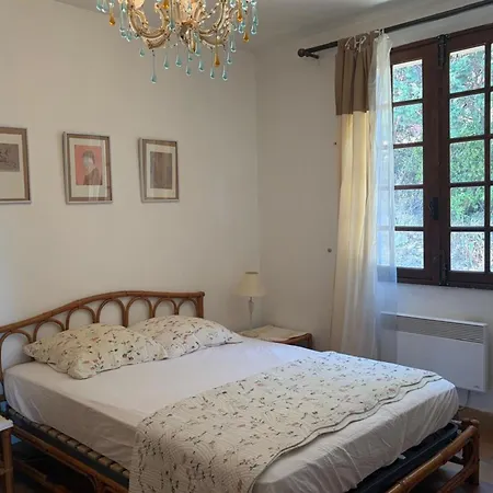 דירה House With Swimming Pool In *