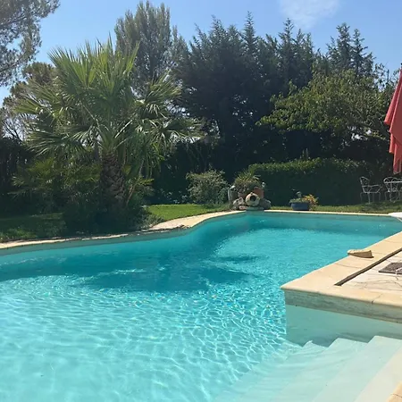 Apartamento House With Swimming Pool In