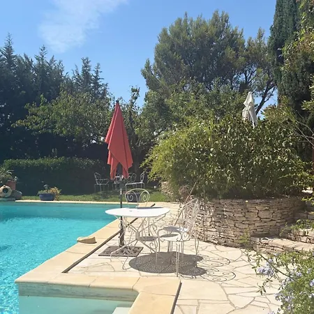 House With Swimming Pool In Apartamento *