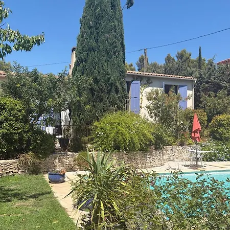 דירה House With Swimming Pool In